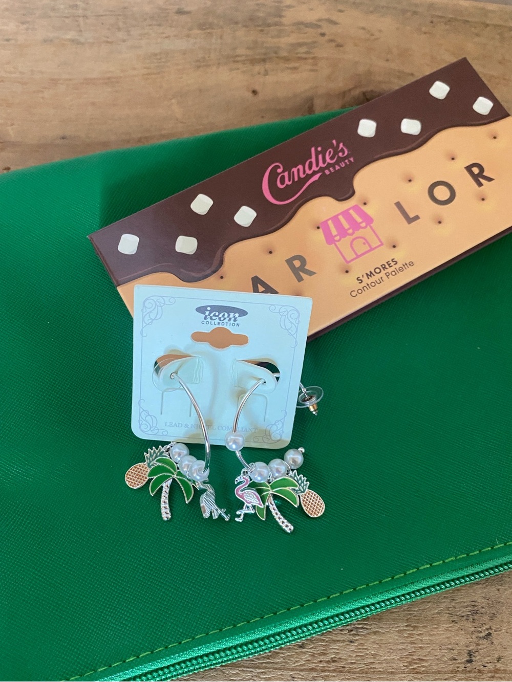 BUNDLE 3 items